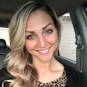 Meet your Posher, Brittnee